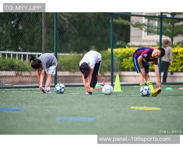 掌握足球过人技巧的视频教程助你轻松突破防守提升球技 掌握足球过人技巧的视频教程助你轻松突破防守提升球技